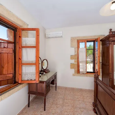Villa Leonton With A Private Pool *